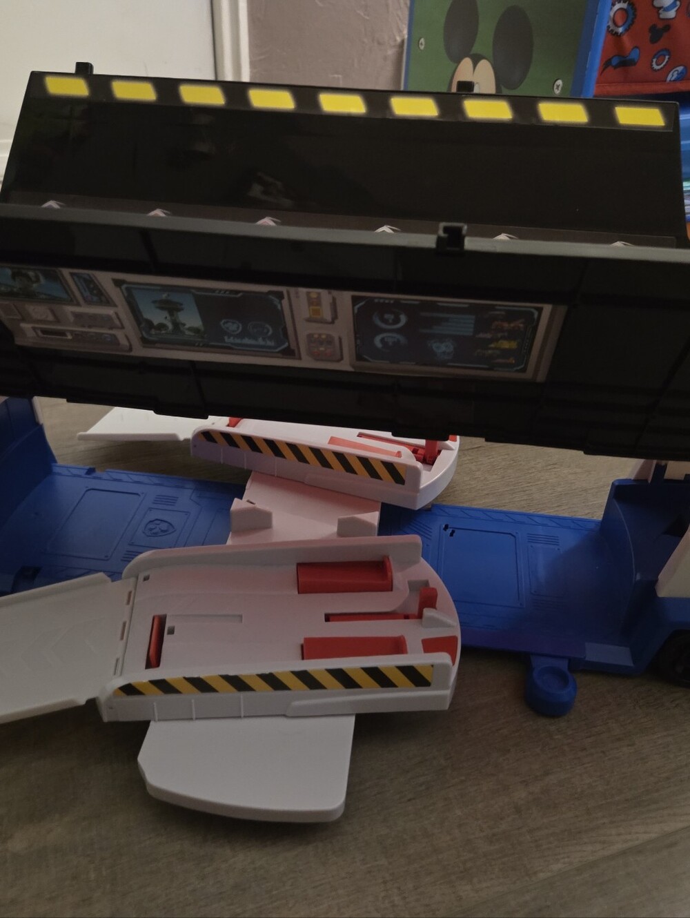 Paw Patroller With Launching Ramps - Picture 5 of 9